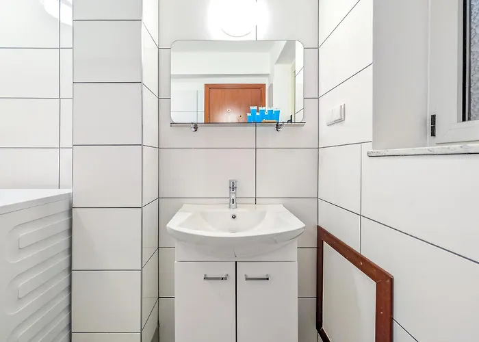 Rynek Old Town By Bookinghost